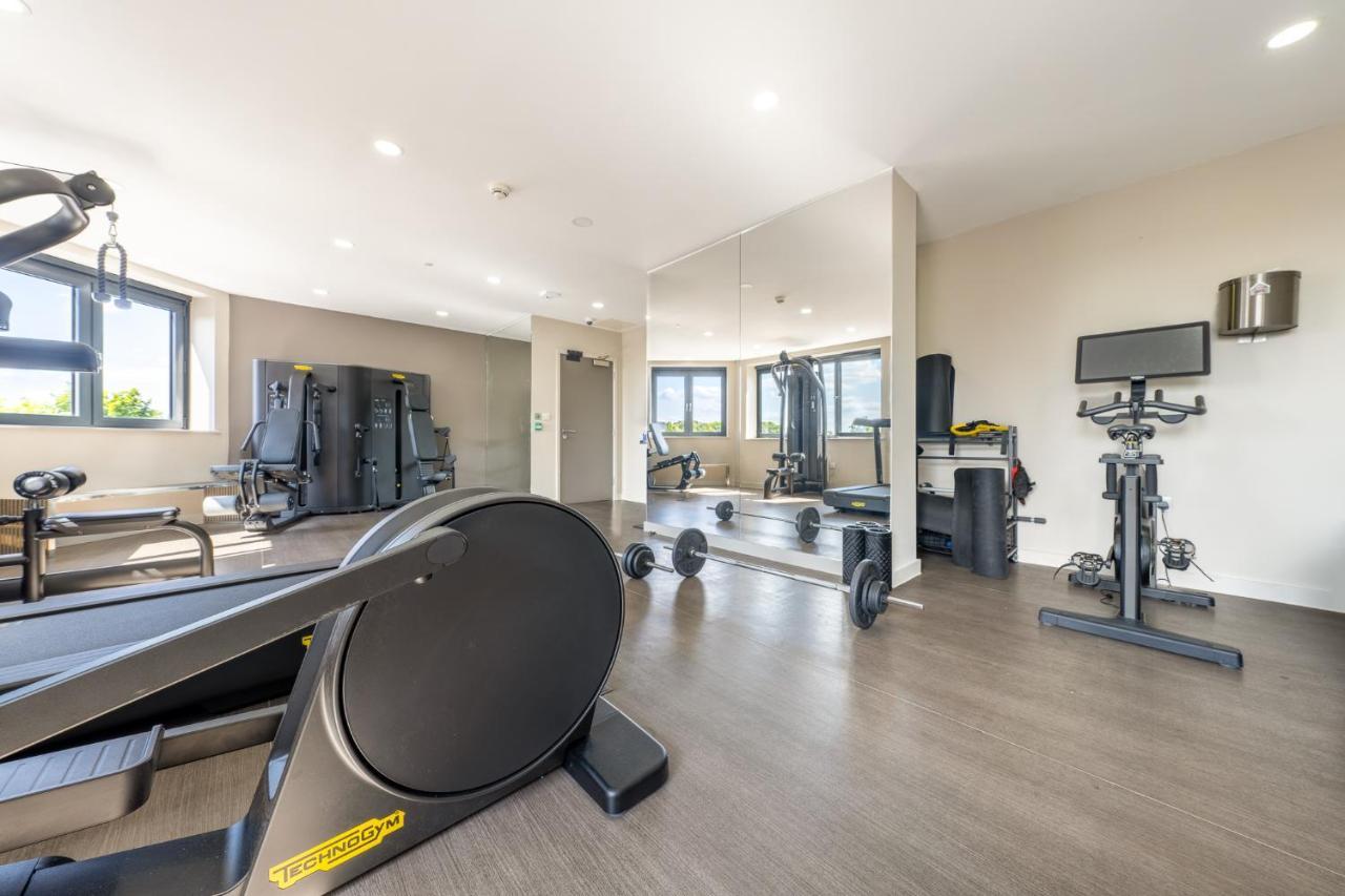 Luxury One Bedroom Serviced Apartment In The Heart Of Бедфорд Екстериор снимка