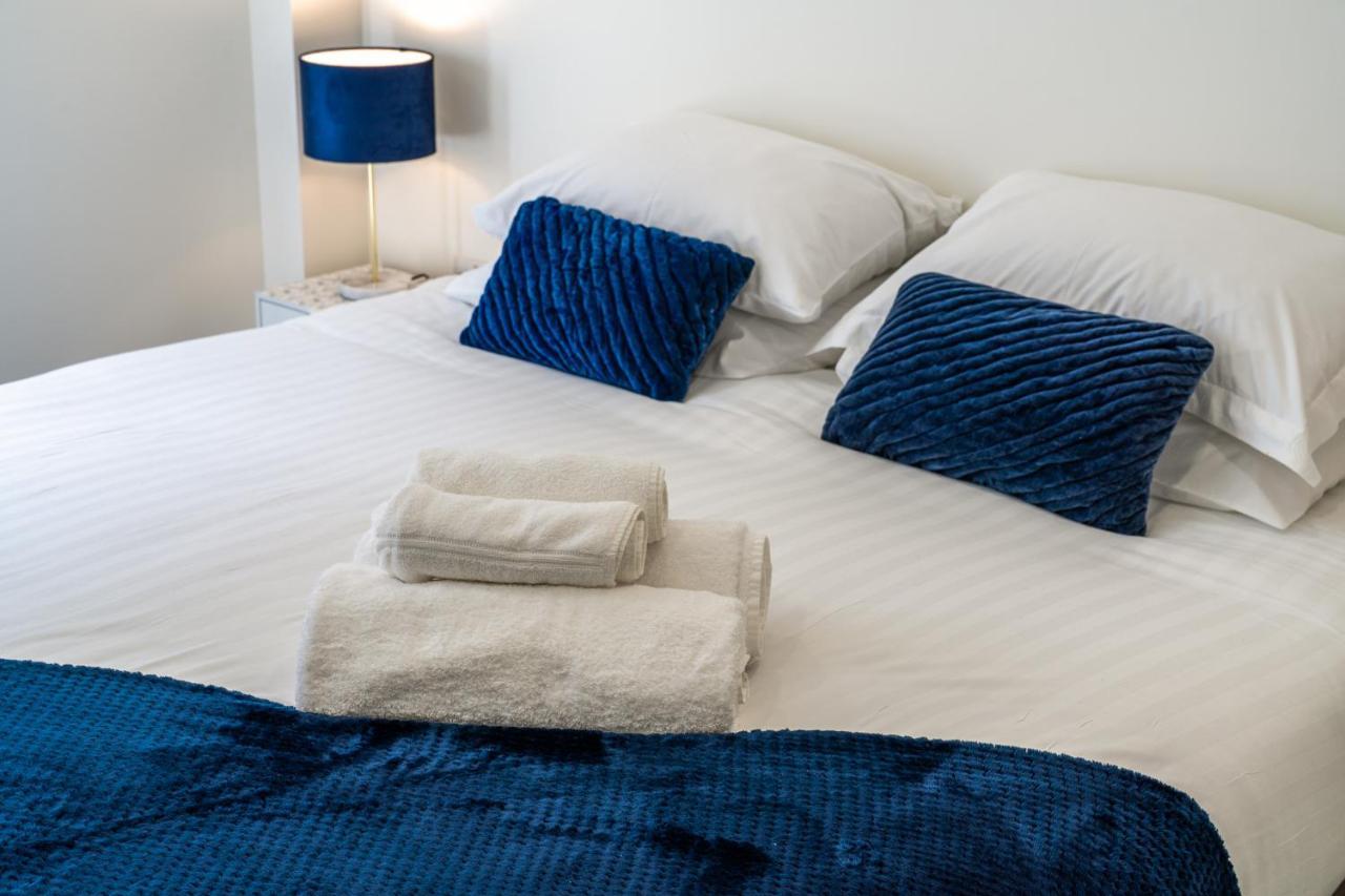 Luxury One Bedroom Serviced Apartment In The Heart Of Бедфорд Екстериор снимка